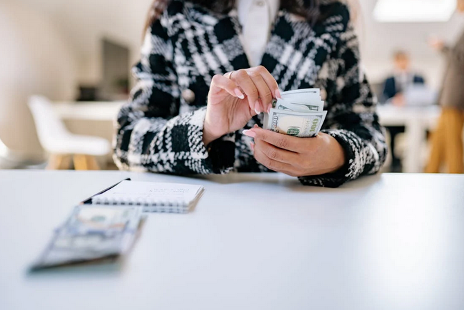 Understanding Short-Term vs. Long-Term Cash Flow Forecasting